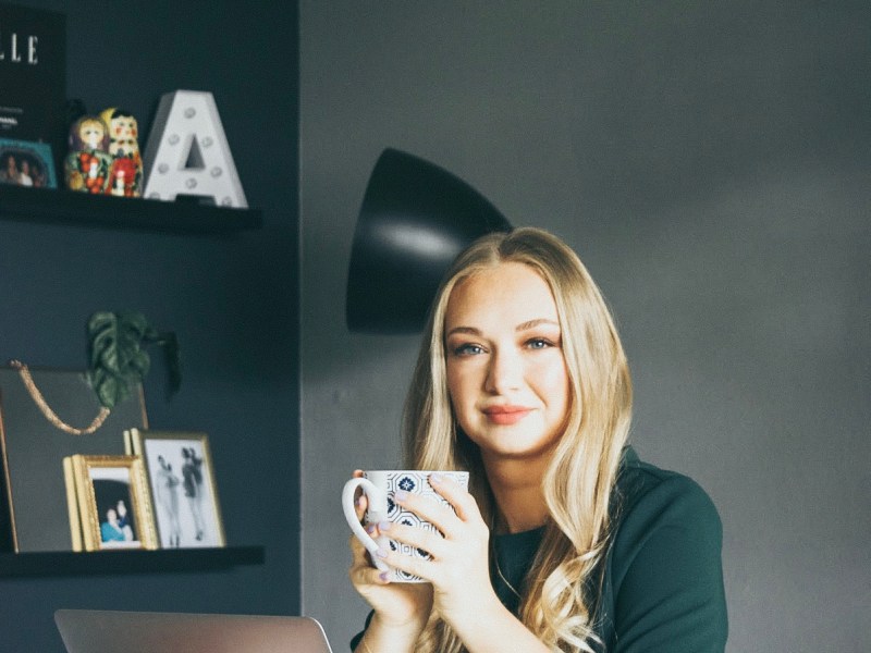 FEM interviewt… Anaïta Nasser van The School of Mental Health